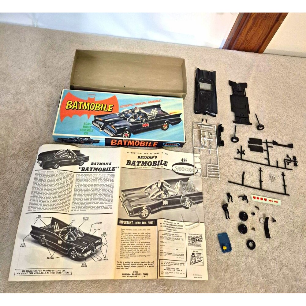 Aurora Batman Batmobile 1/25 Plastic Model Kit Vintage 1966 MPN 486